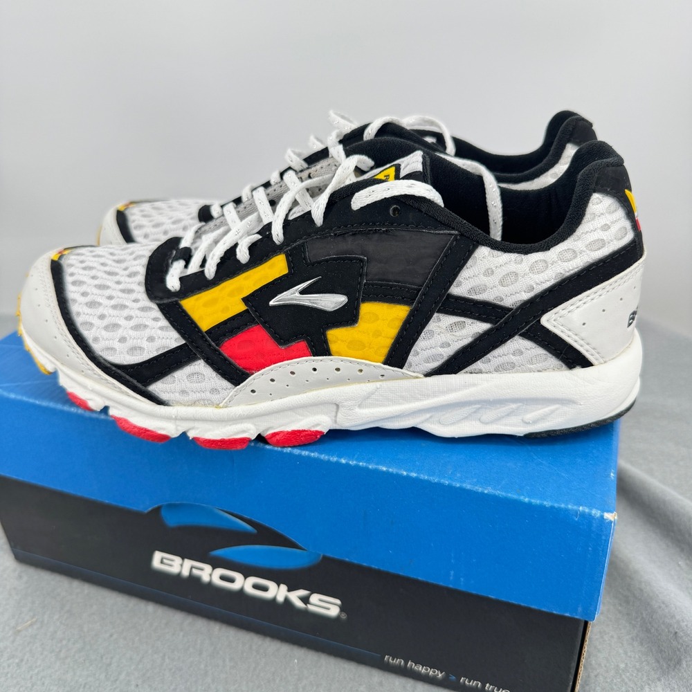 Brooks T4 Racer Unisex 7 Racing Shoes Vintage Y2K NOS New Box 40012171